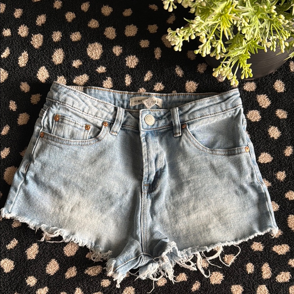 SIZE 3 Almost Famous Blue Women's Shorts
